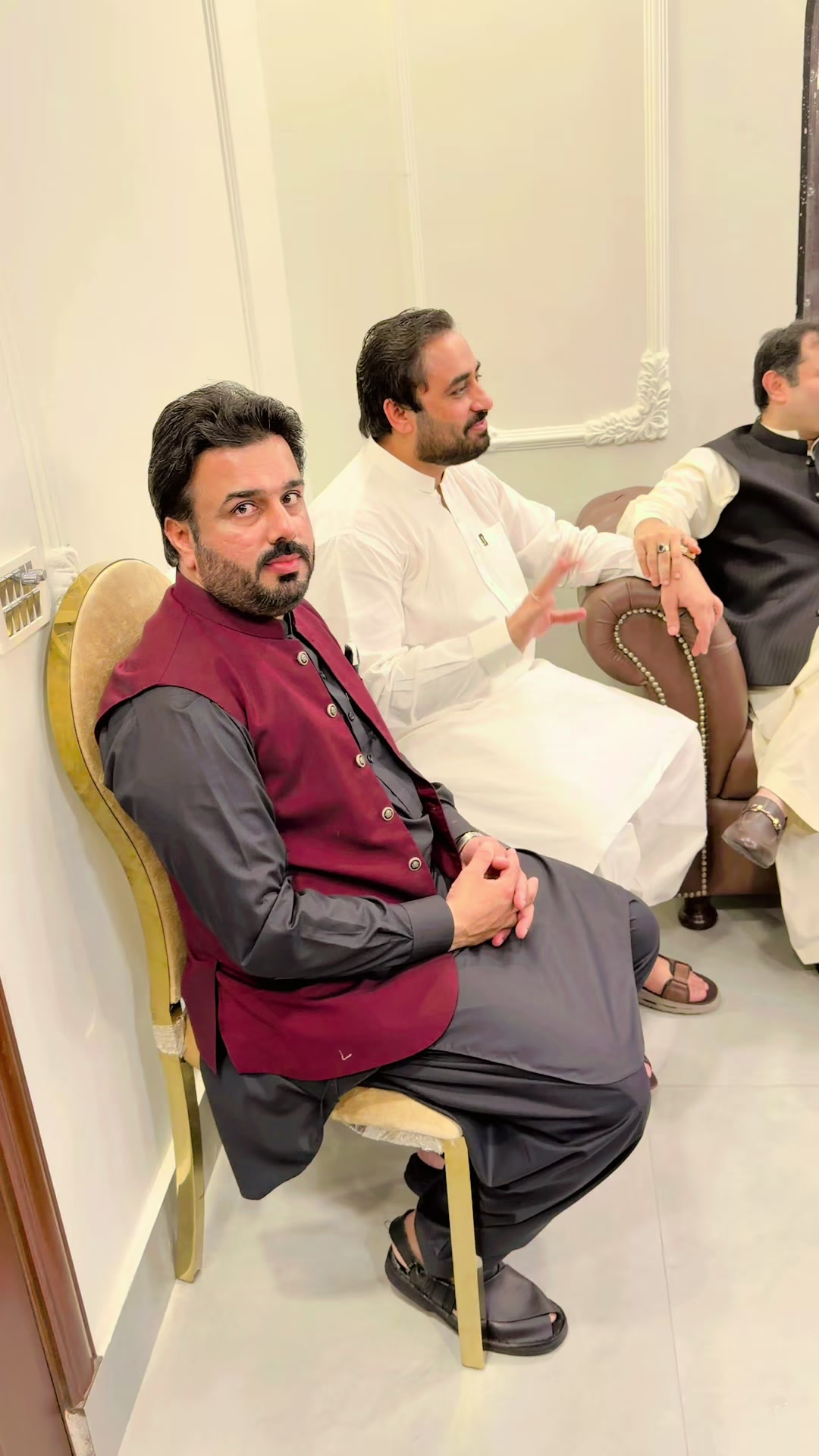 @عاقب میاں