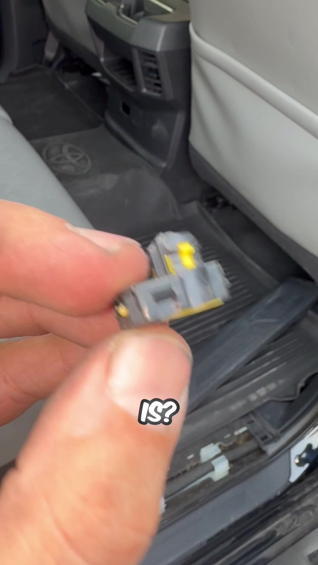 @CarChecker.ae