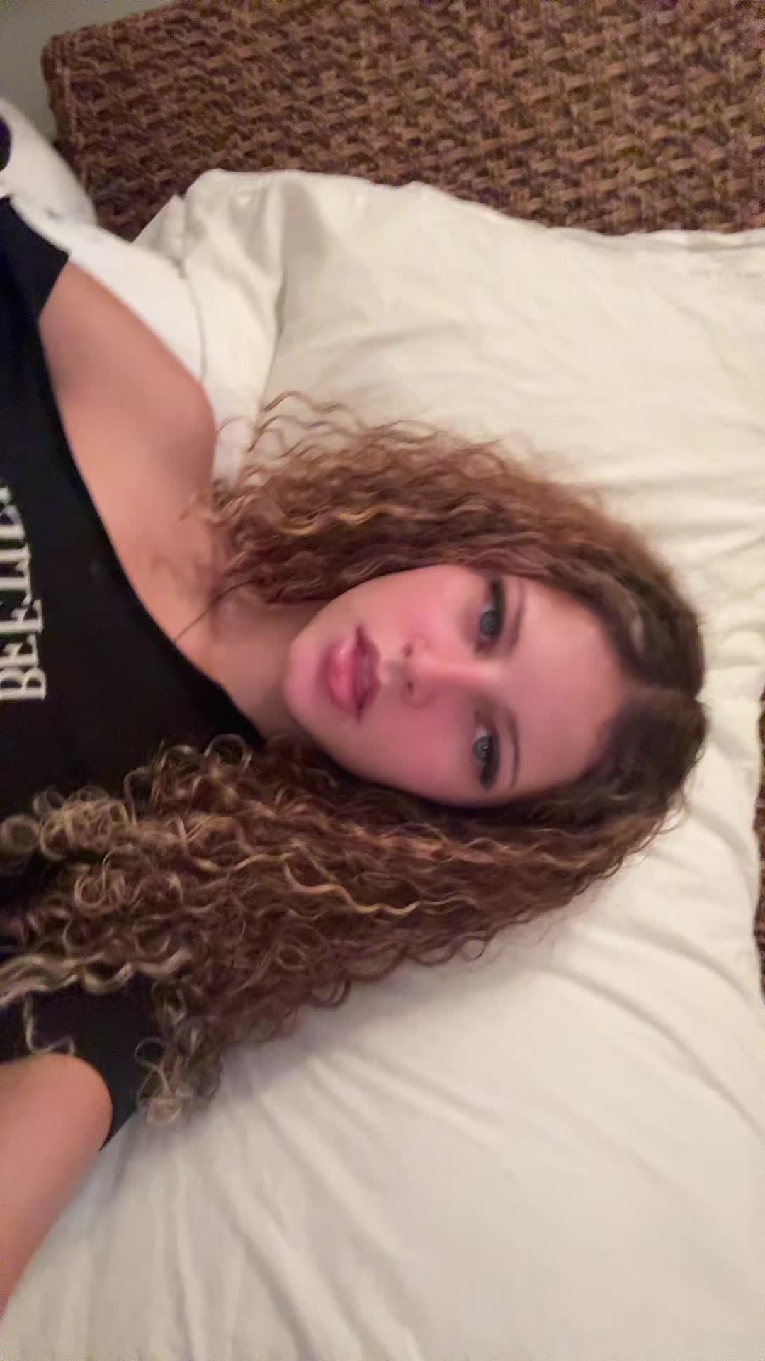 @AnnaliseAcevedo