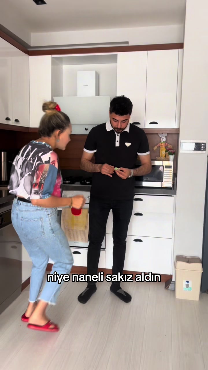 @elifiniz