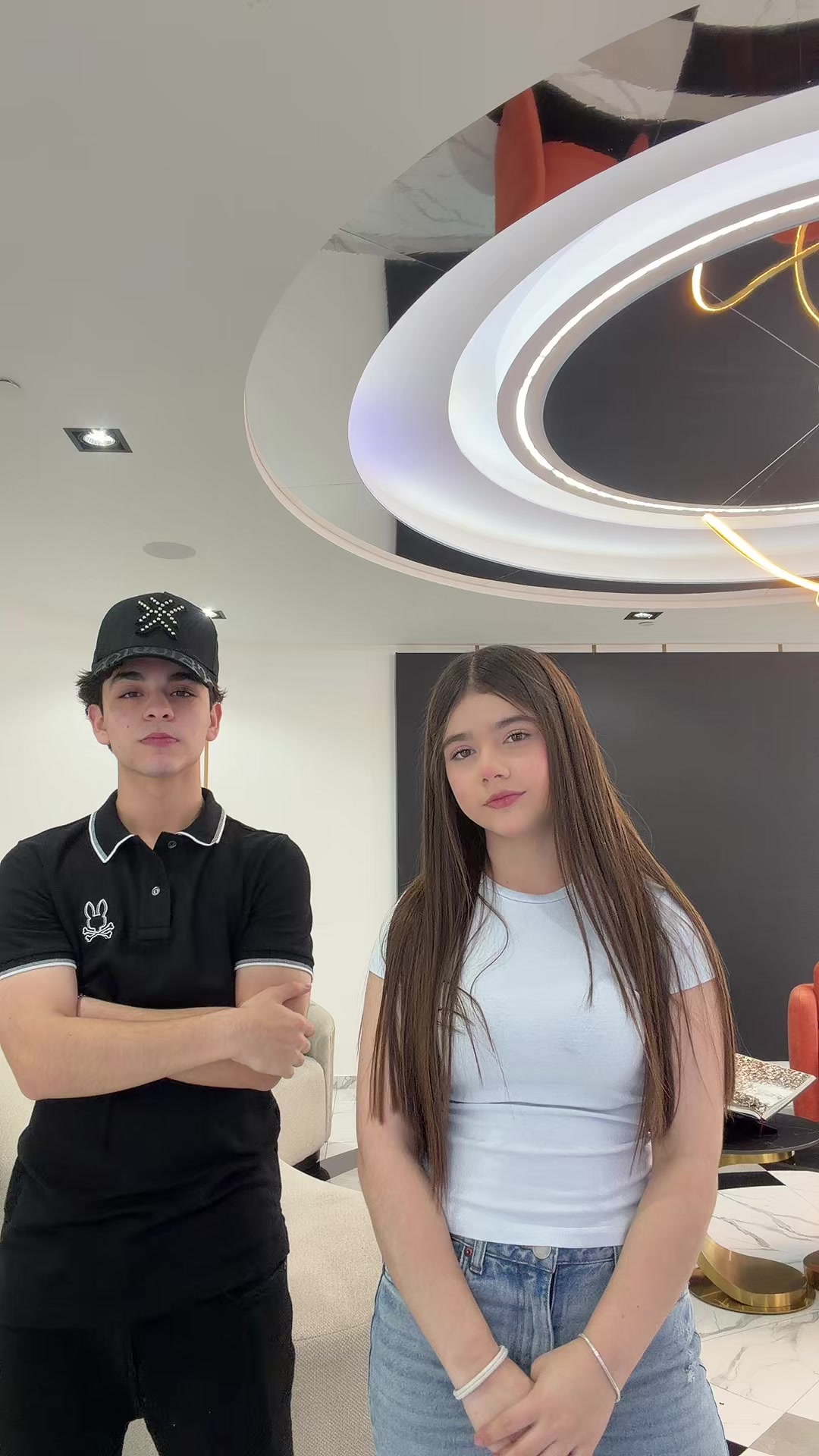 @𝒚𝒂𝒓𝒆𝒎𝒊