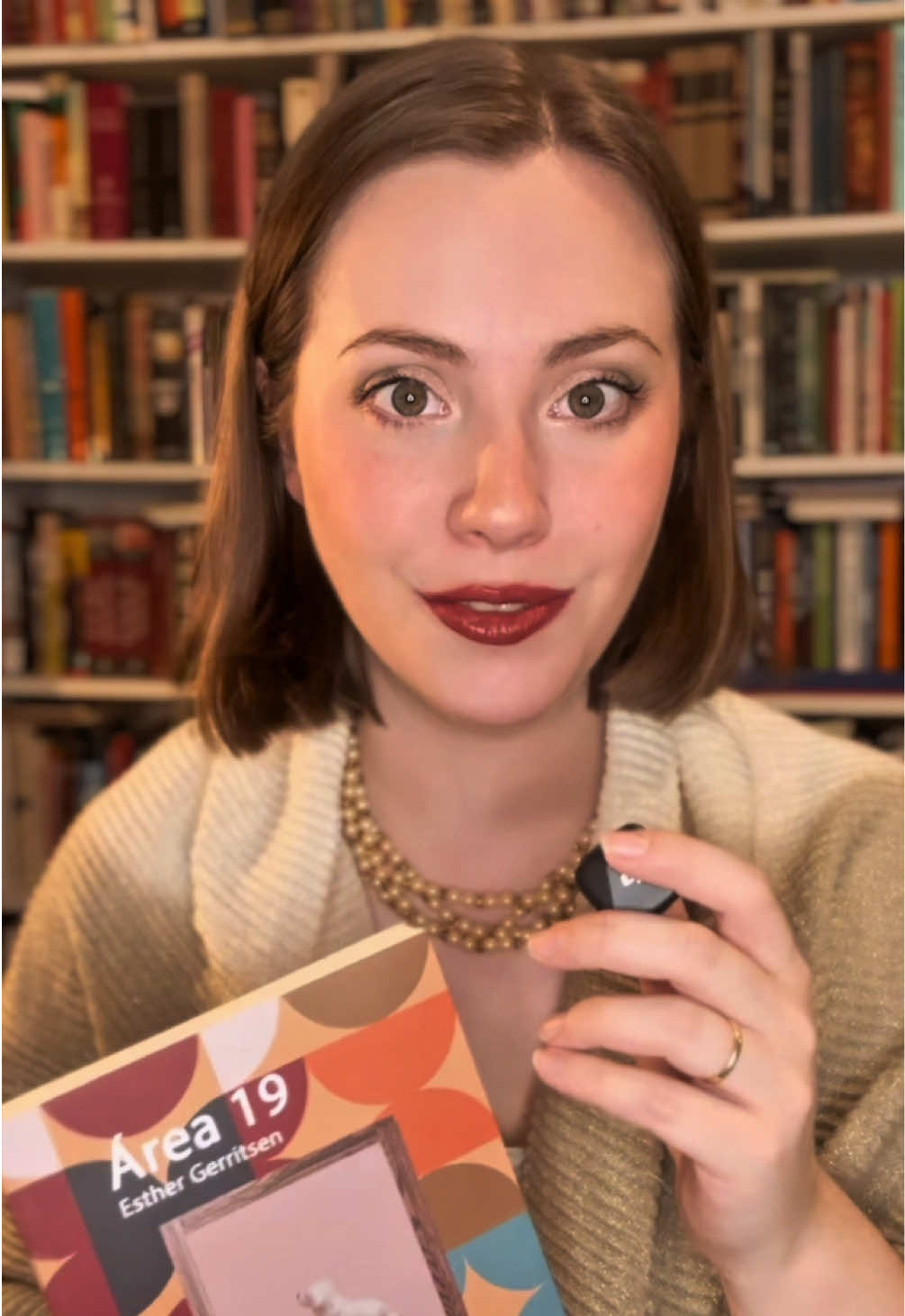 @Caterina Radzich || Booktok