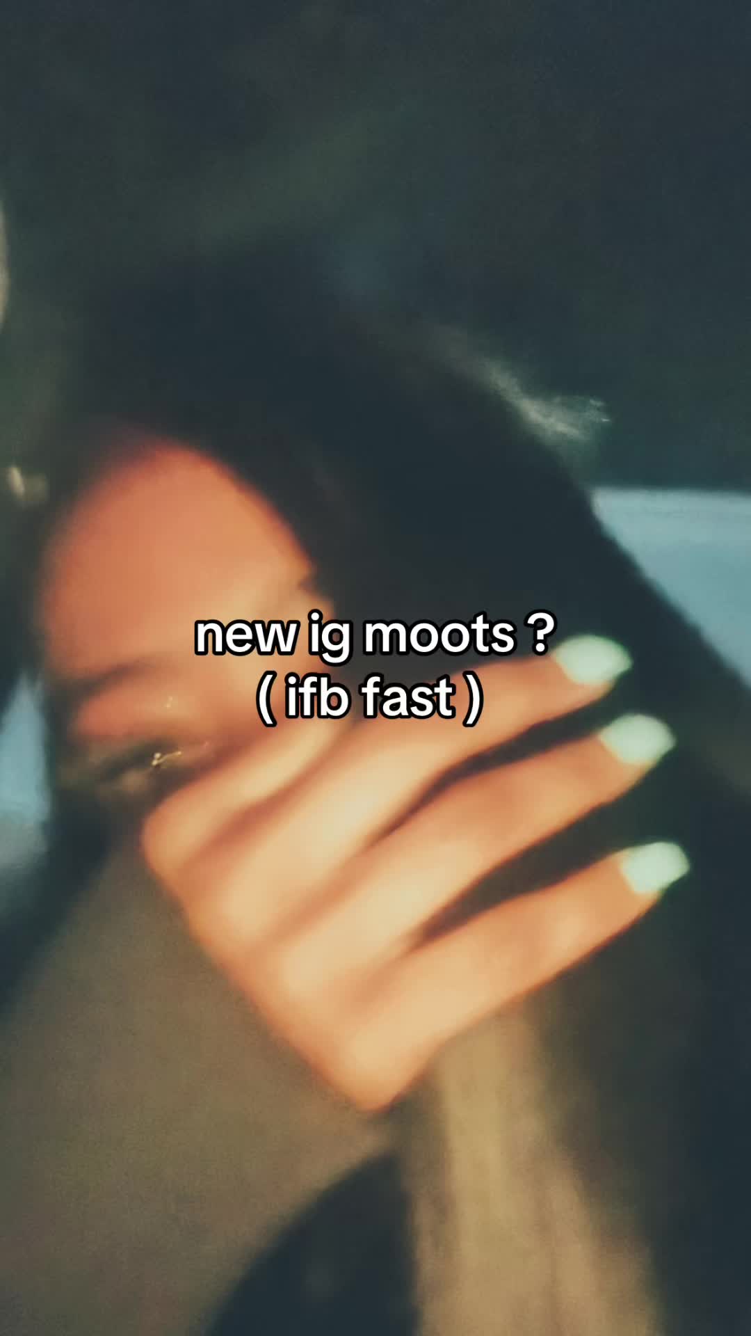 @ᥫ᭡.