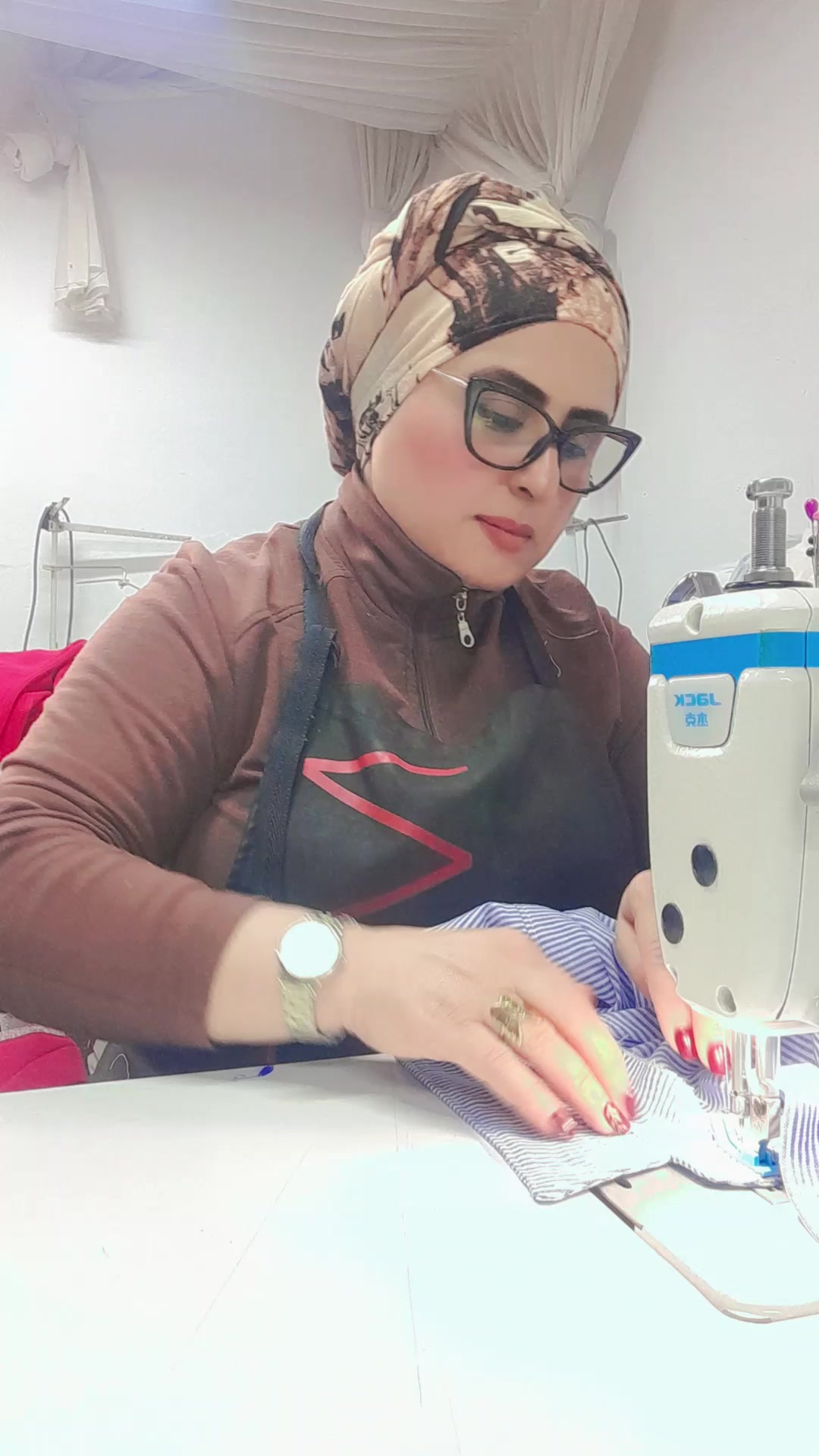 @صانعة التحدي .