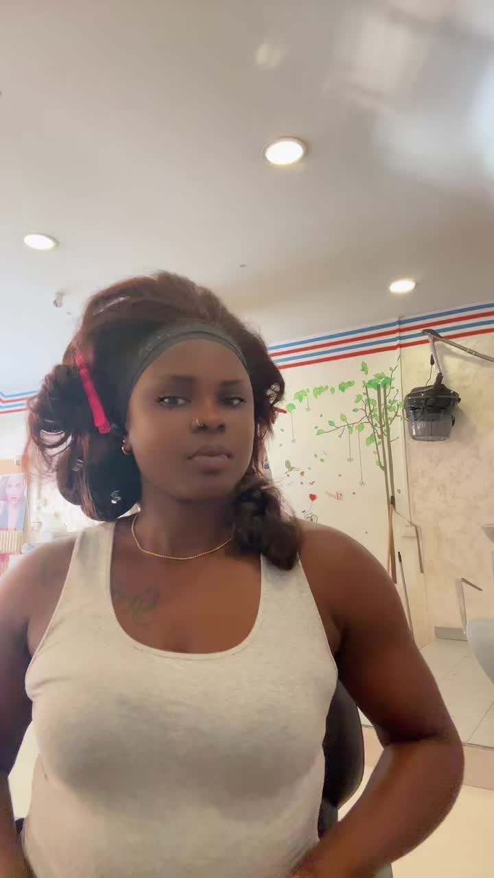 @becky 💋❤️💋💐❤️