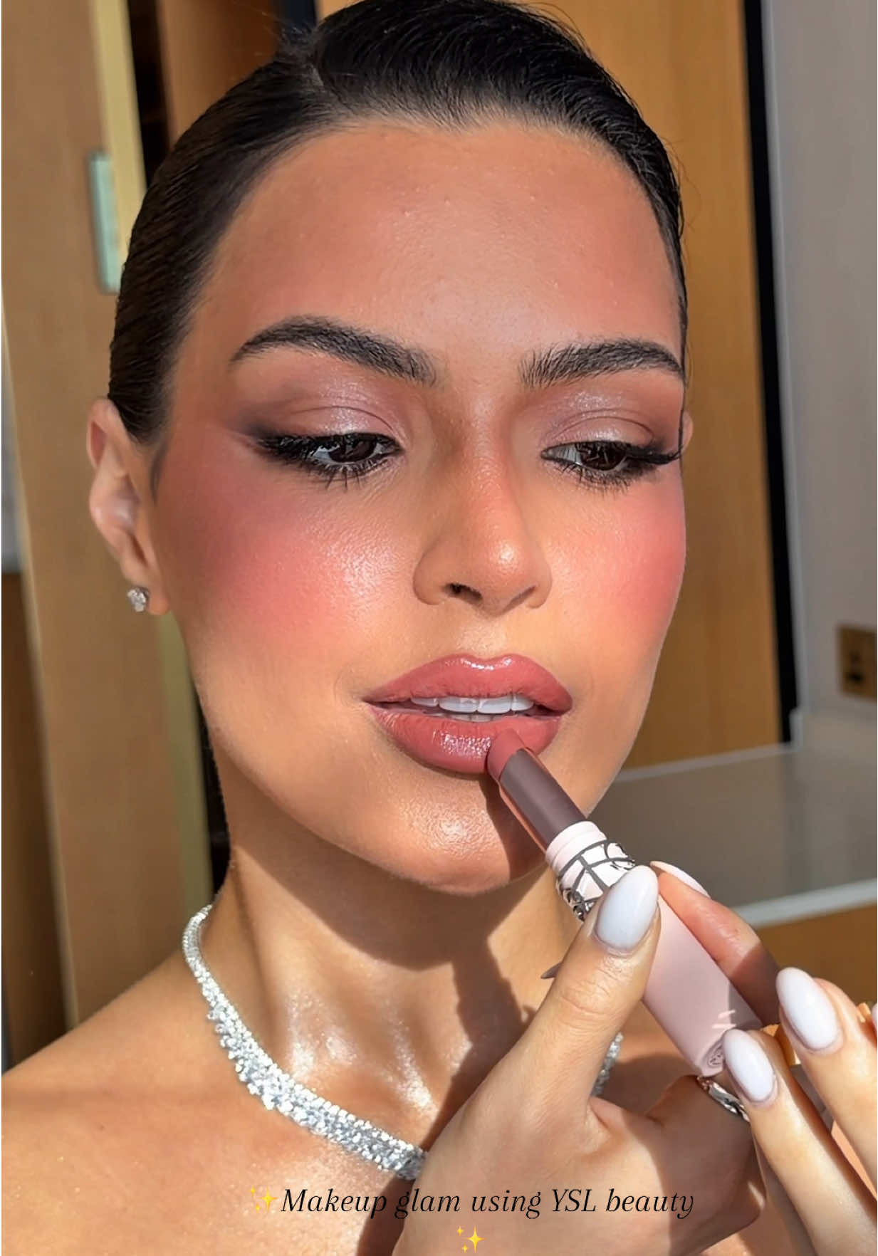 @nuriya_makeupartist