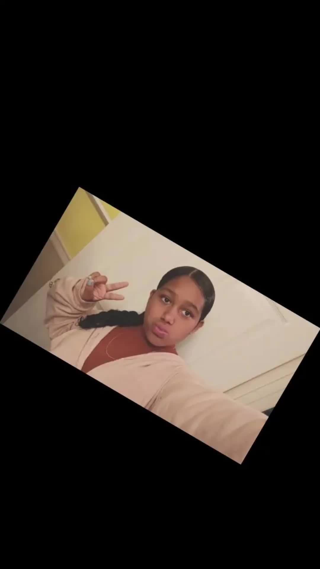 @Ashley yuliana pinedacarias123