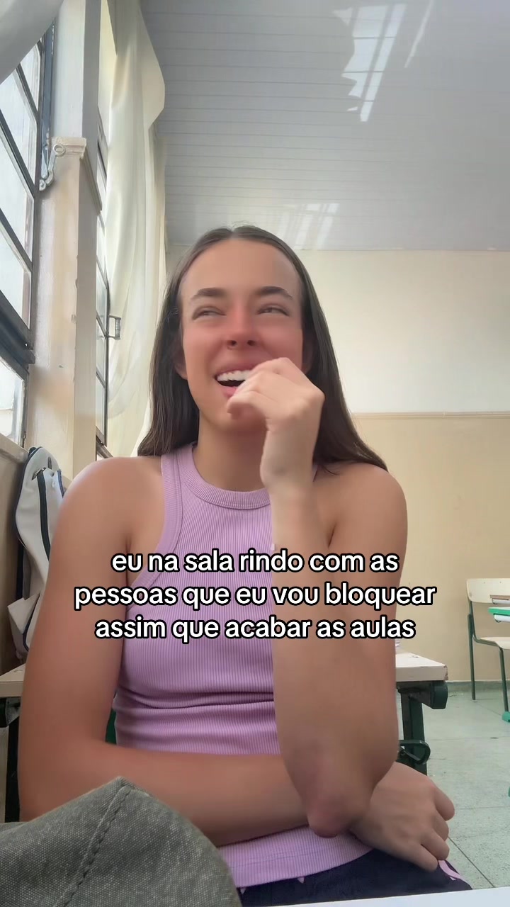 @Julia Andrade