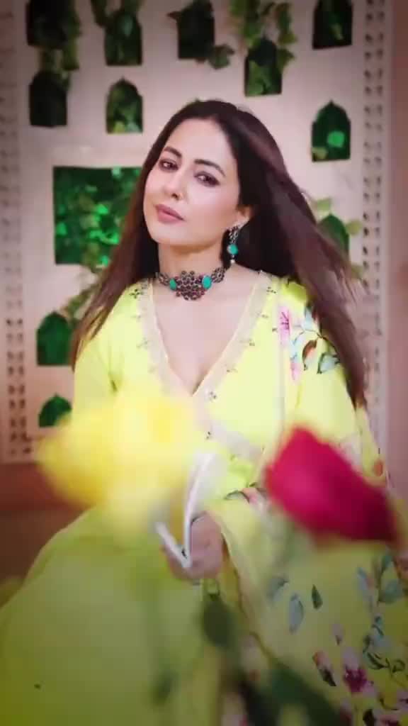 @Hina Khan 💎
