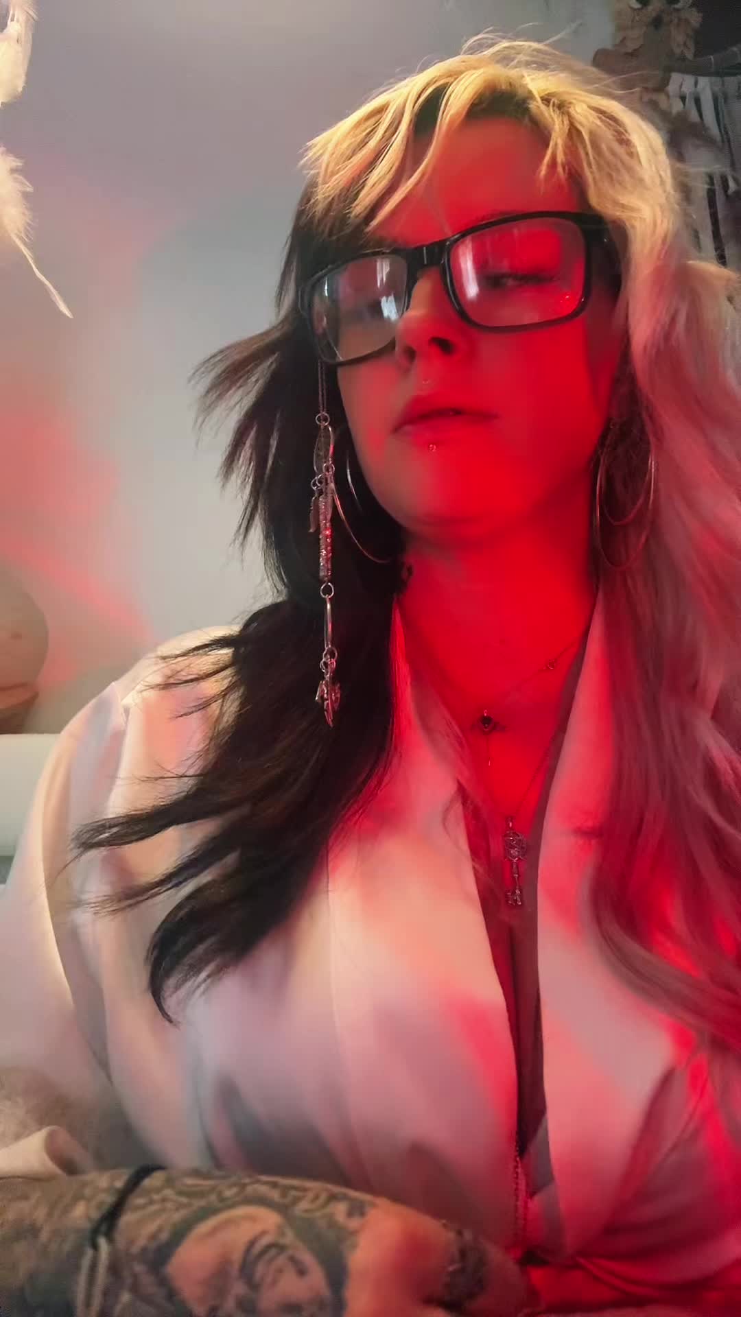 @KingofHell😈