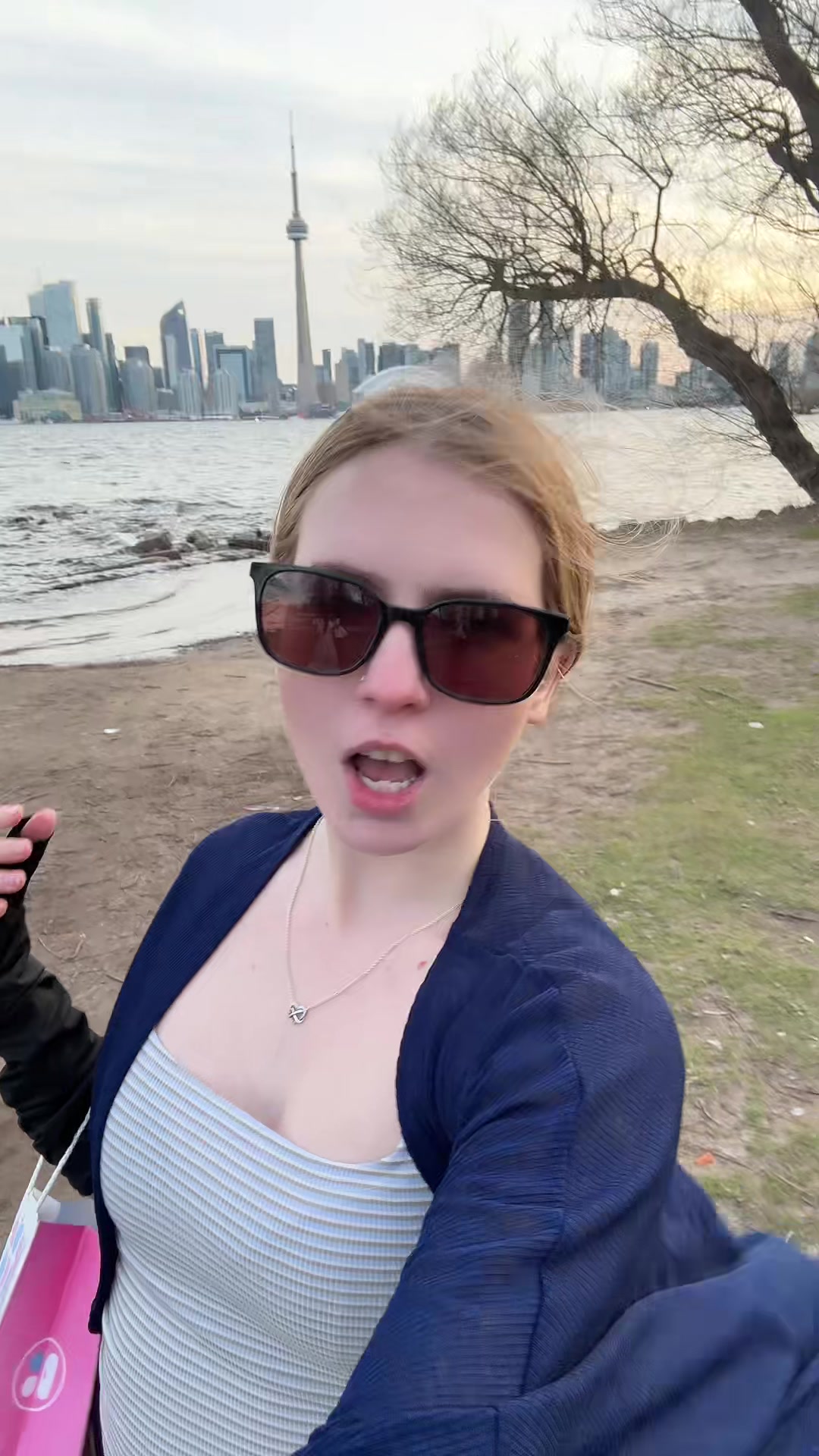 @avqxee