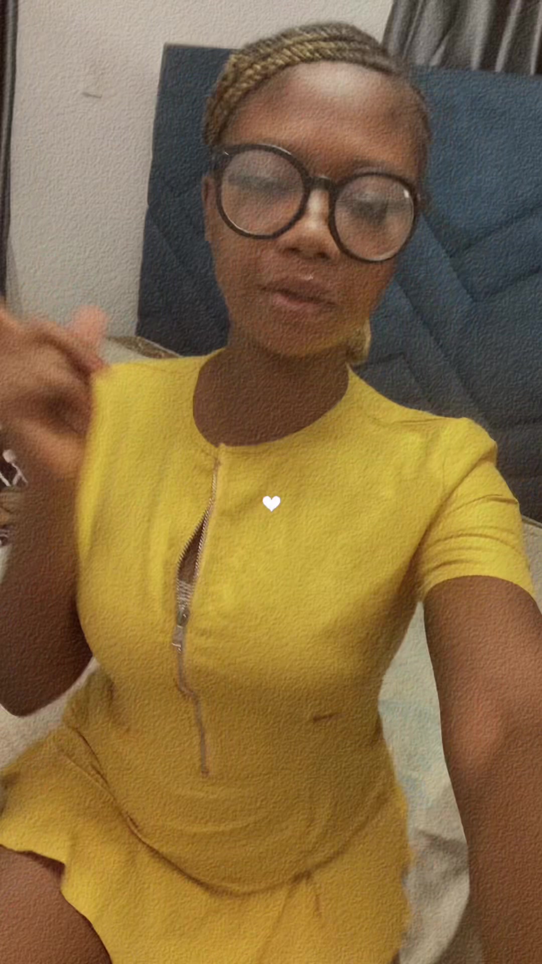 @Mon ch&eacute;ri 🍒