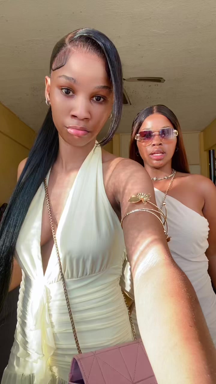 @Bayanda .🍒