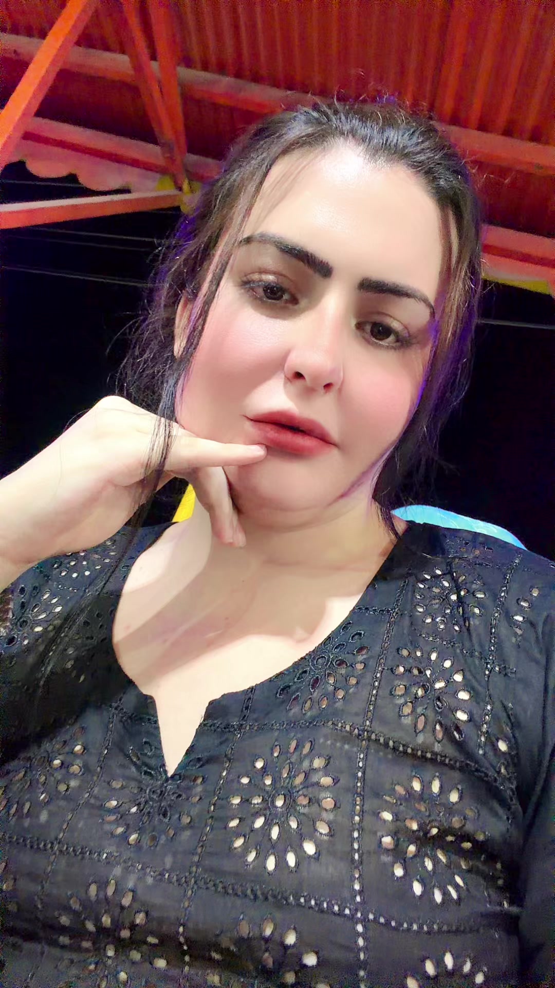 @Riya Khan34