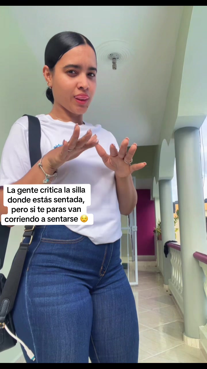@Emely🍒