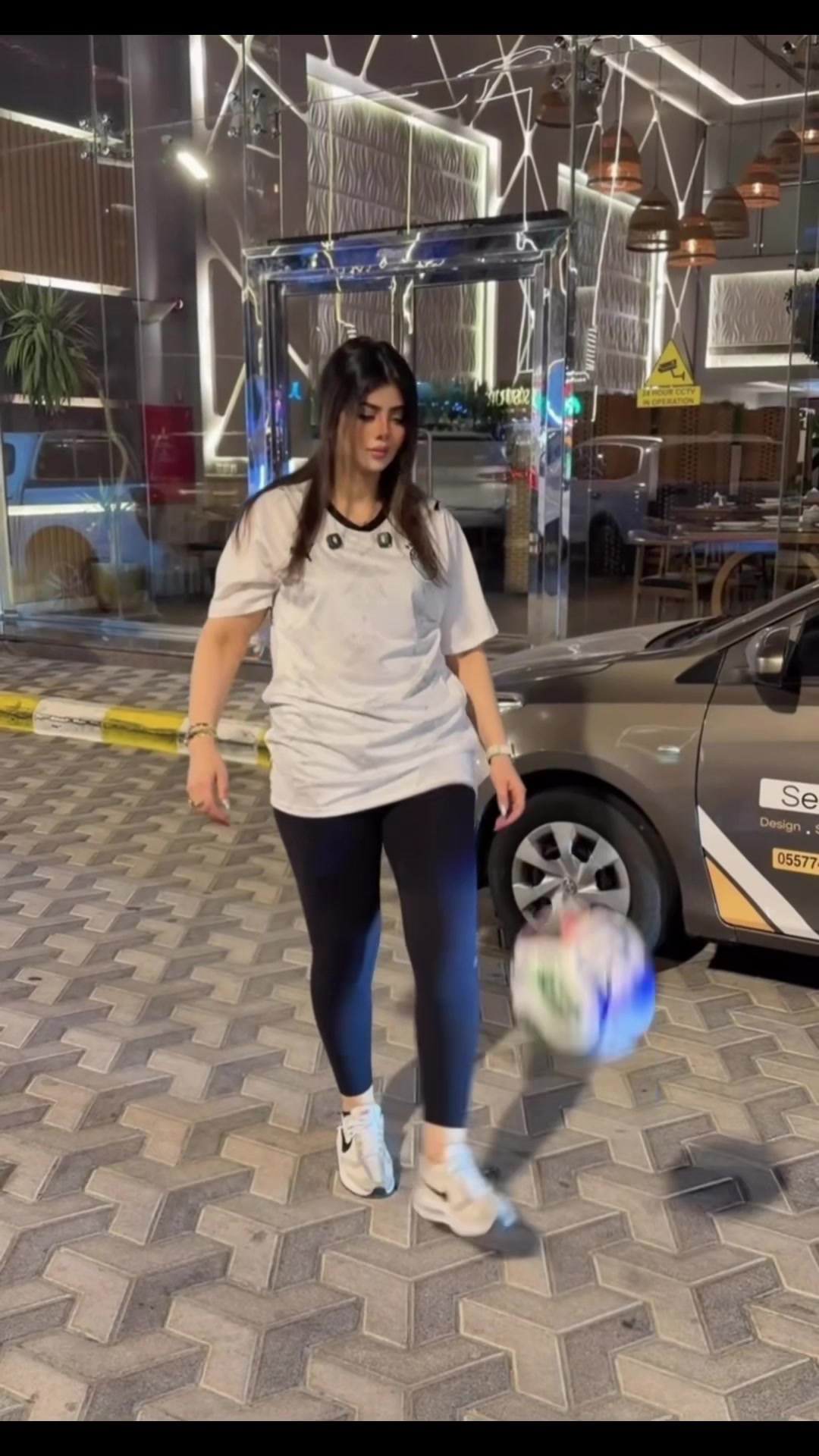 @لاونج بيتش بارك الدمام
