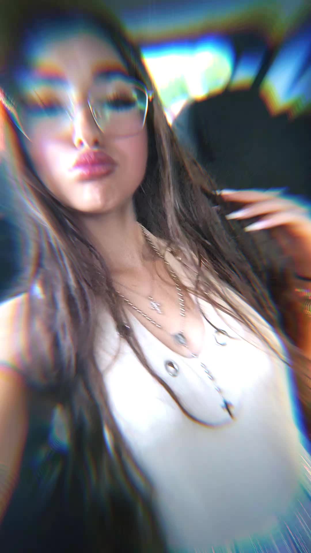 @𝒩ℴℯ𝓂𝒾_.𝟏𝟕🥀