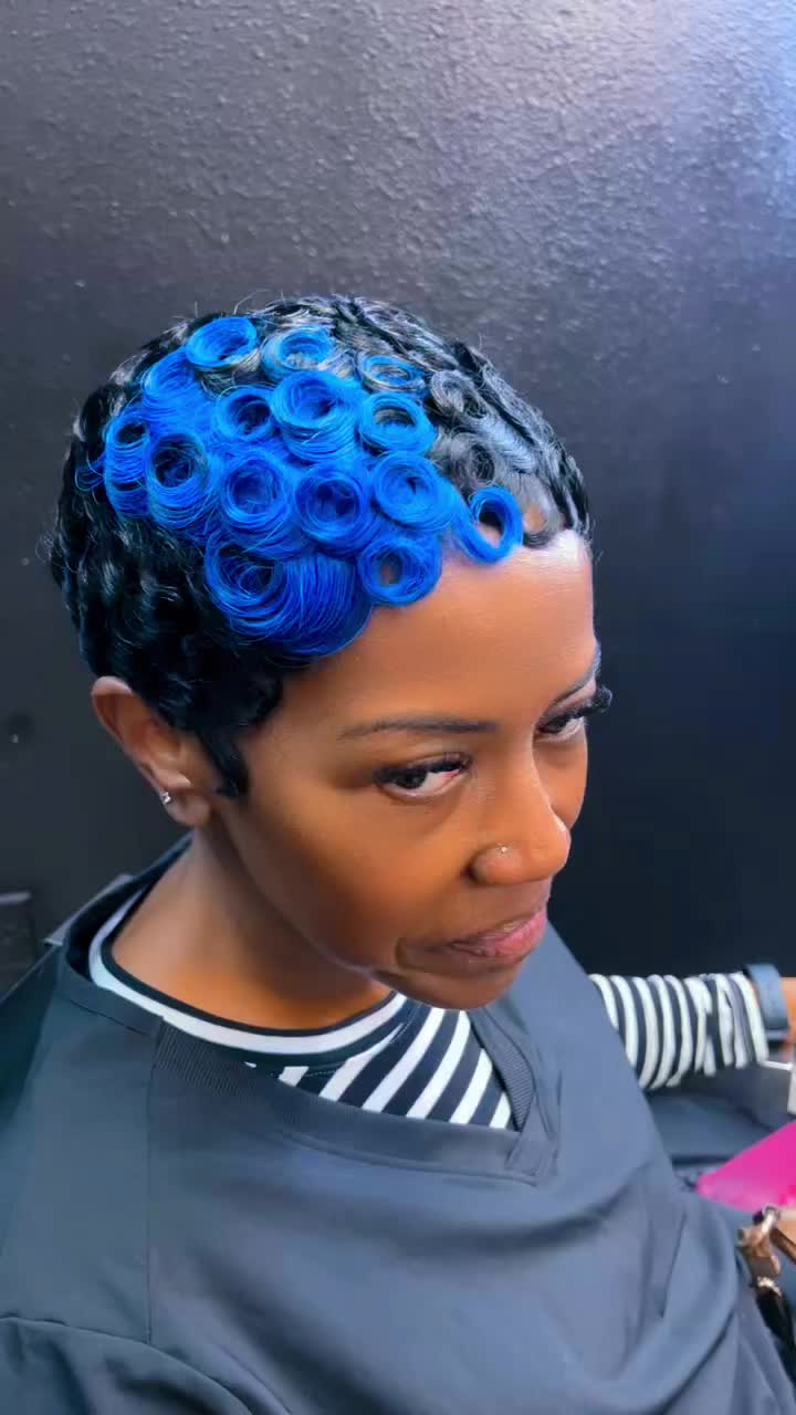 @PENNYE STYLING
