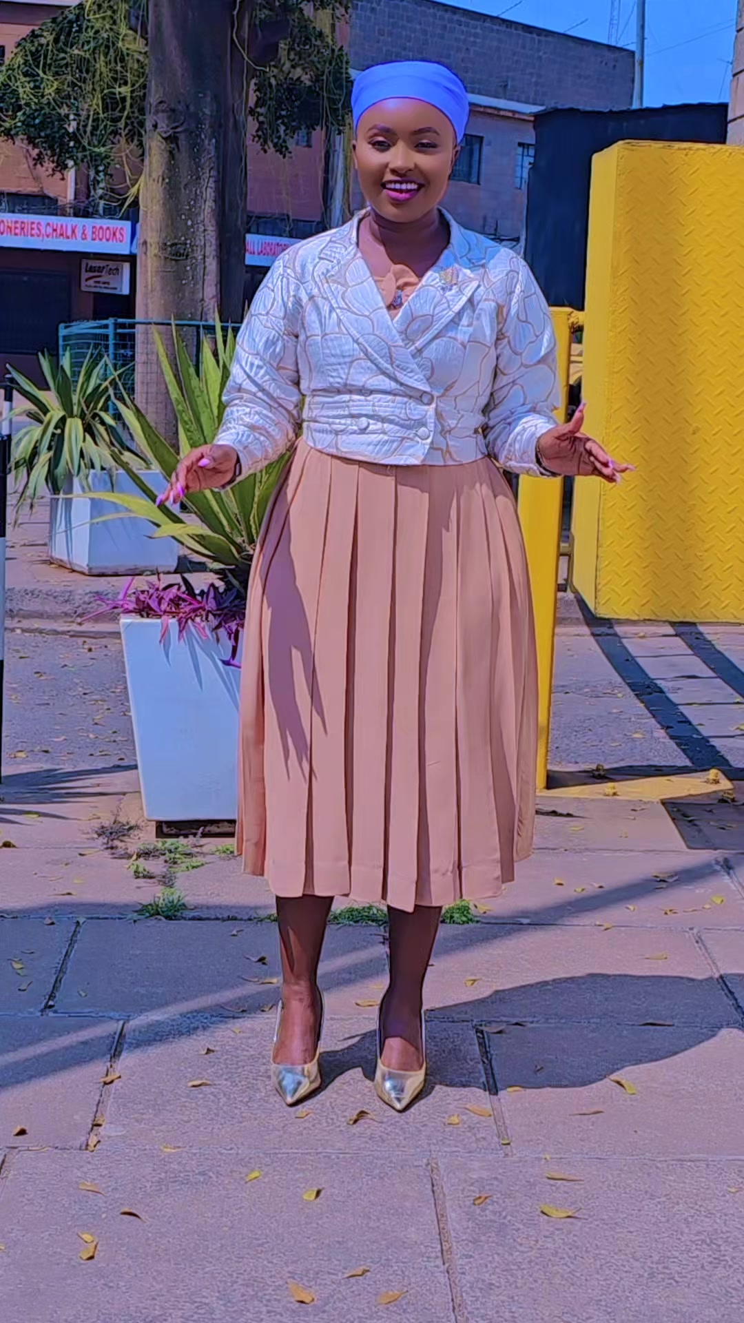 @loise Mwangi Official