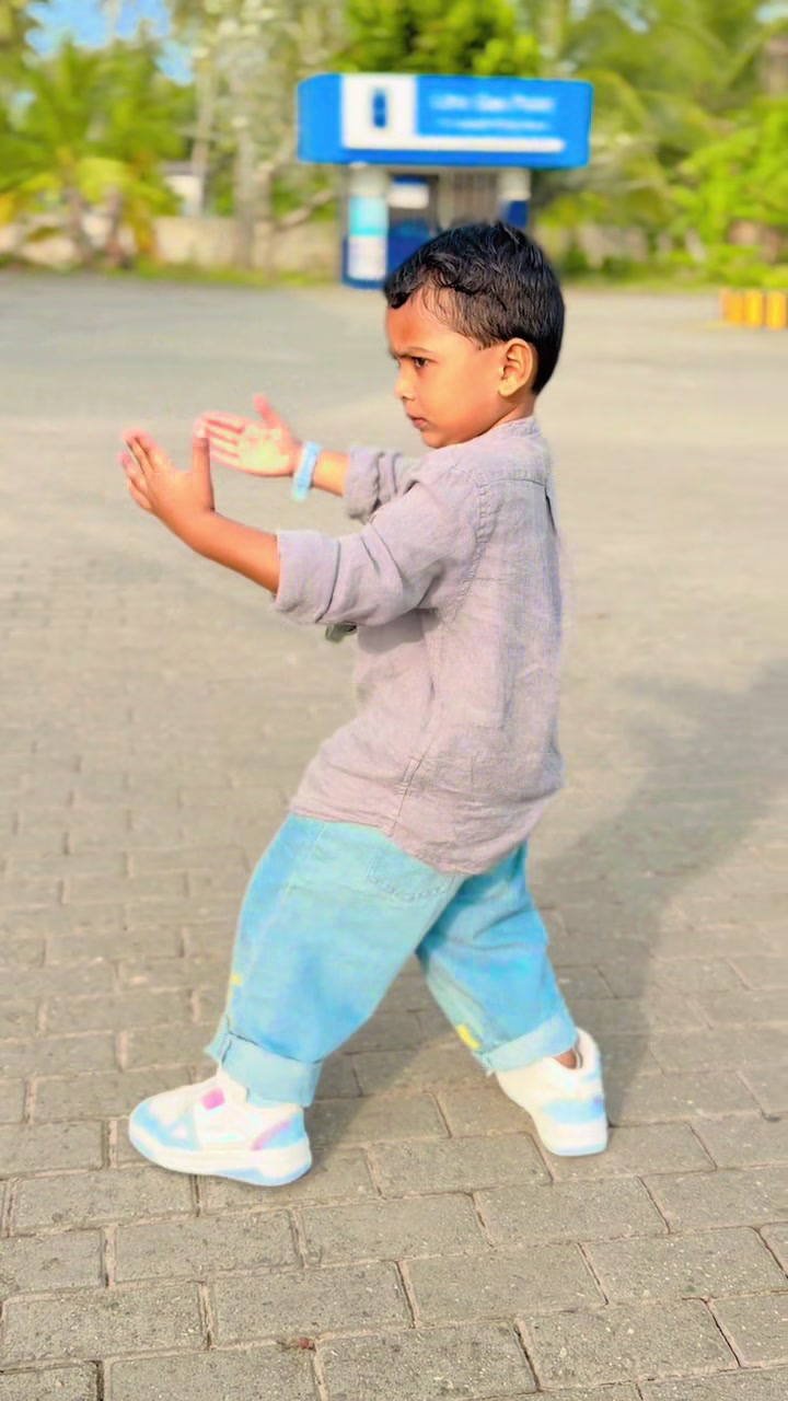 @Akmira____👦❤️