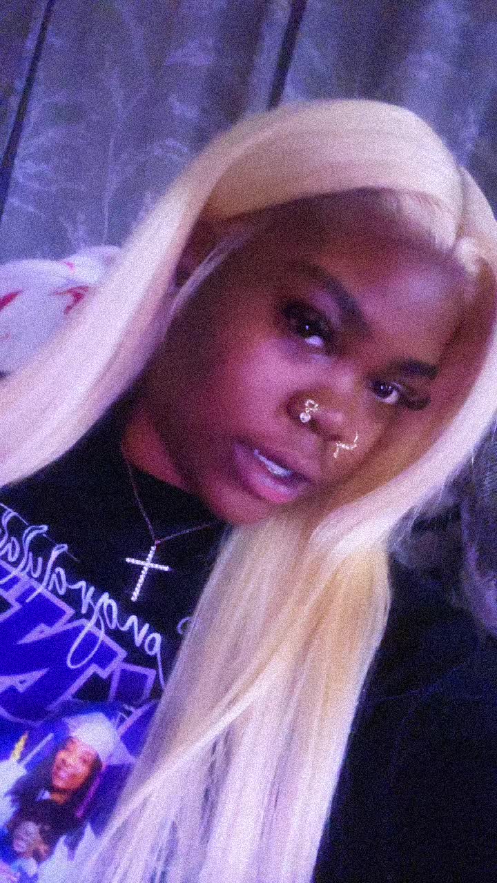 @moneydatbxx😘