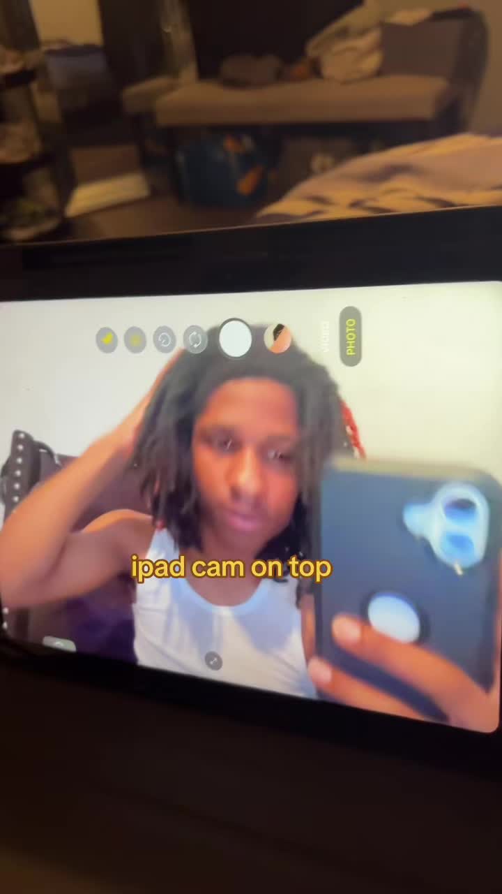@️