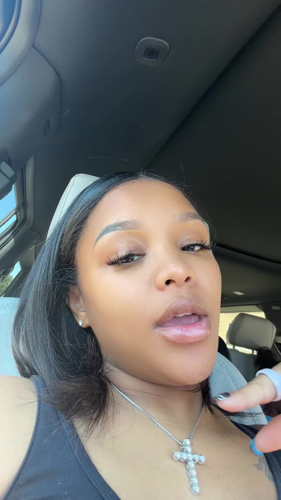 @mrsracqel