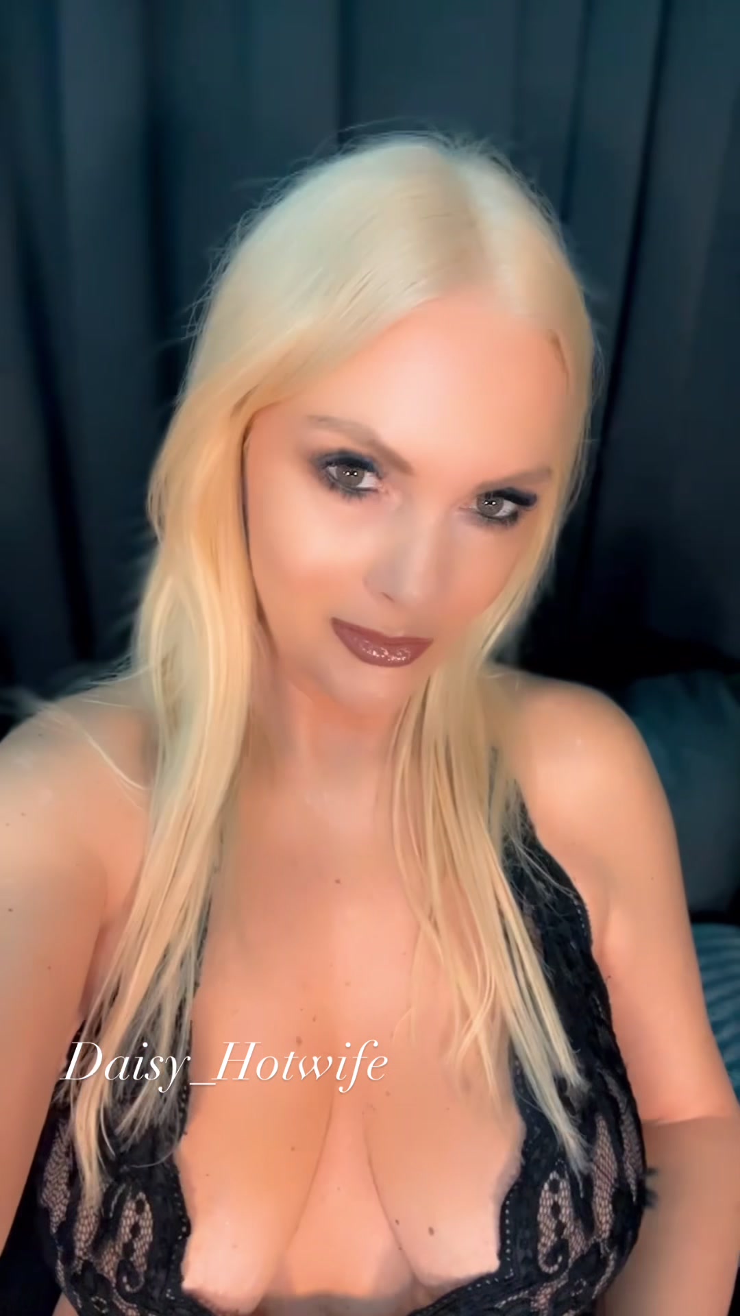 @Daisy Hotwife