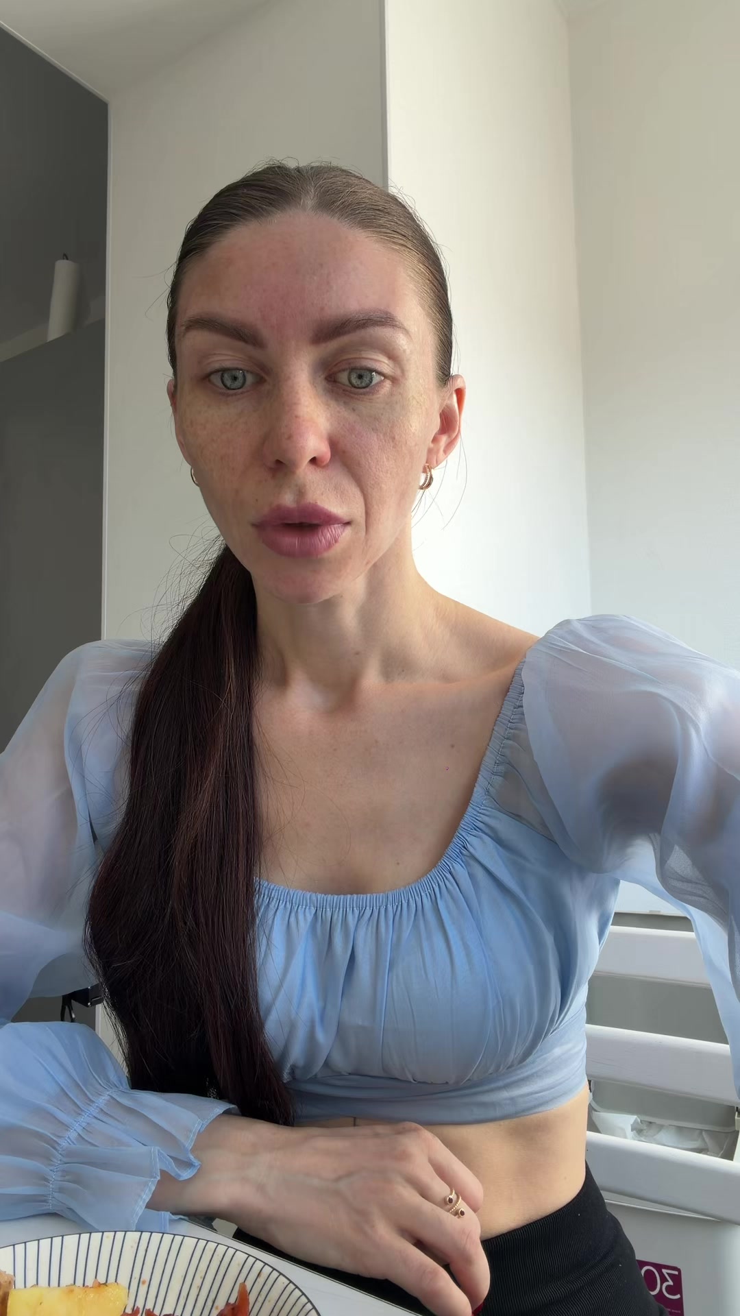 @lanapogrebniak