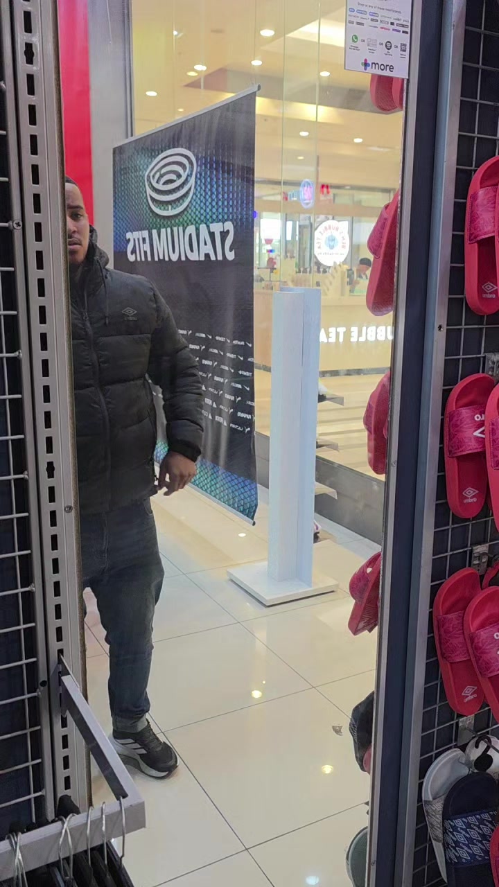 @tekkie_town_promenade268