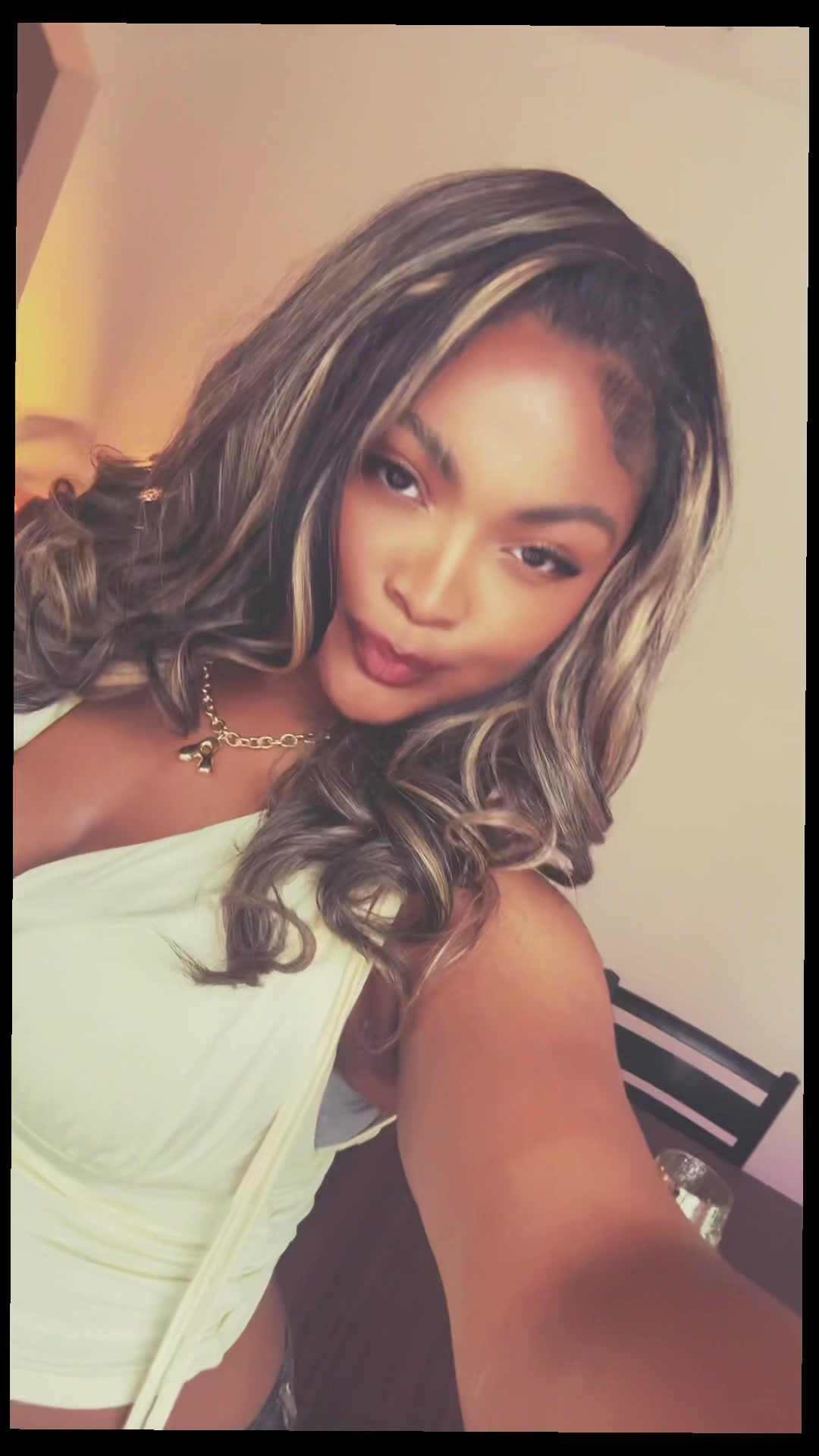 @AVA
