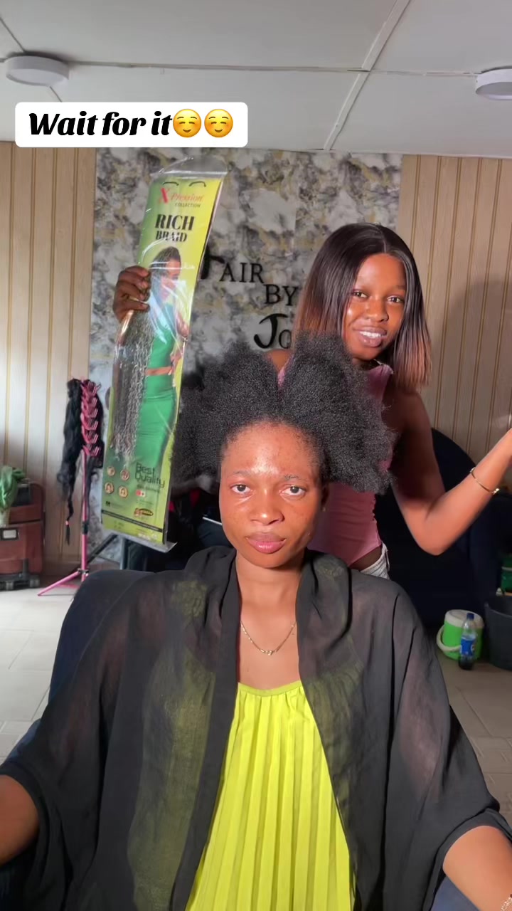 @Hairstylist in Ago iwoye( OOU)