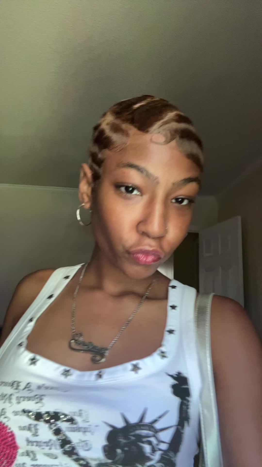 @pr3ttyluhscorpio