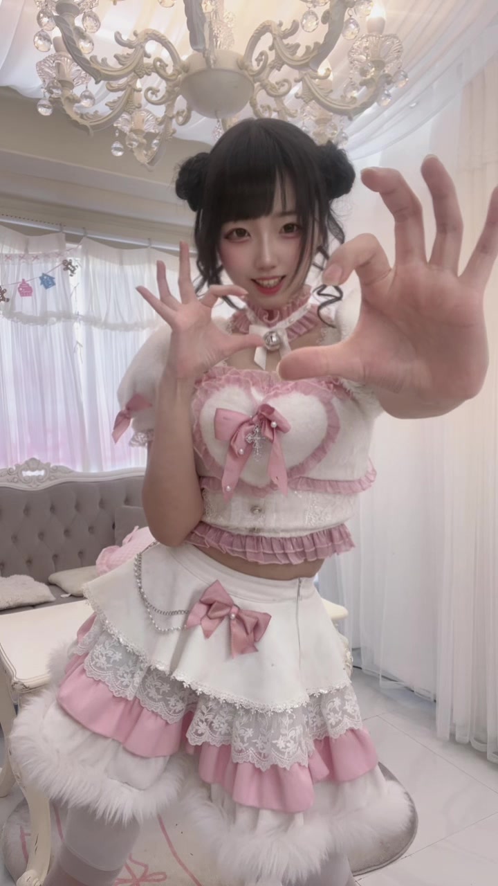 @므