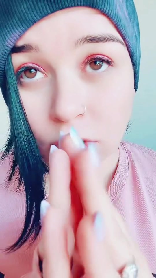 @charis.elizabeth
