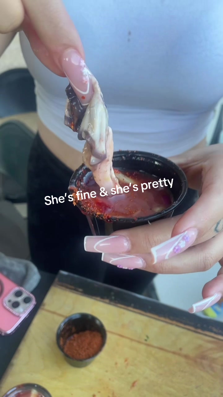 @MommaAriass