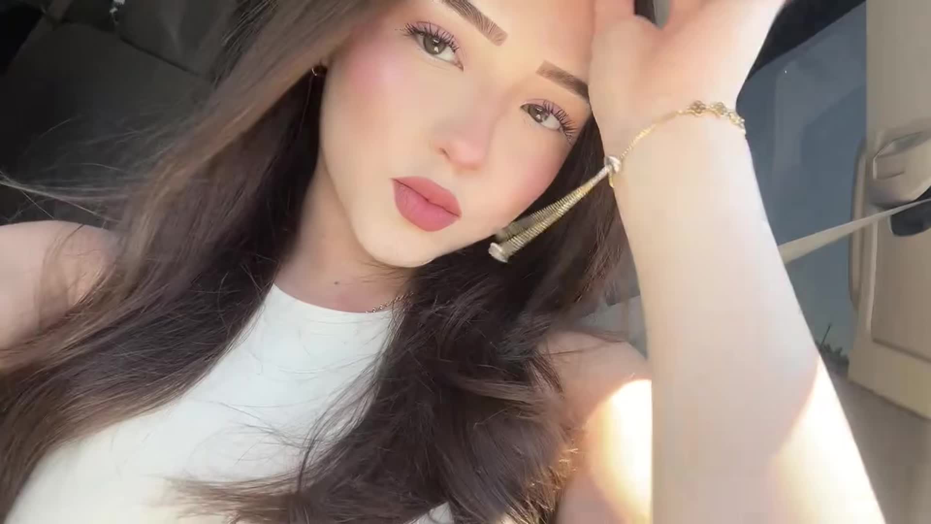 @_elygotro