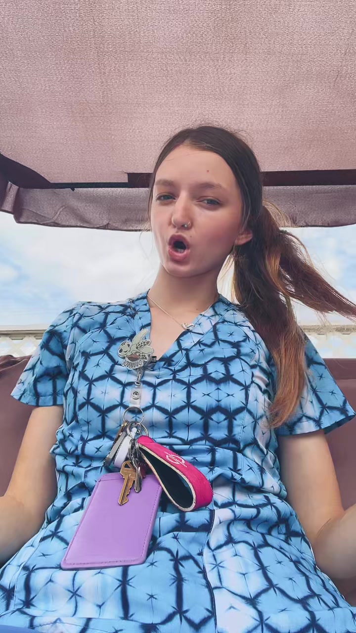 @lindsey_brie