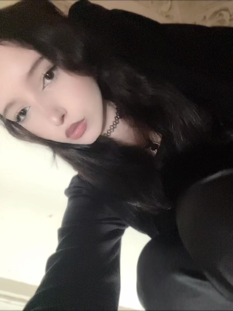 @𝐼𝑛𝑠𝑜𝑚𝑛𝑖𝑎♡