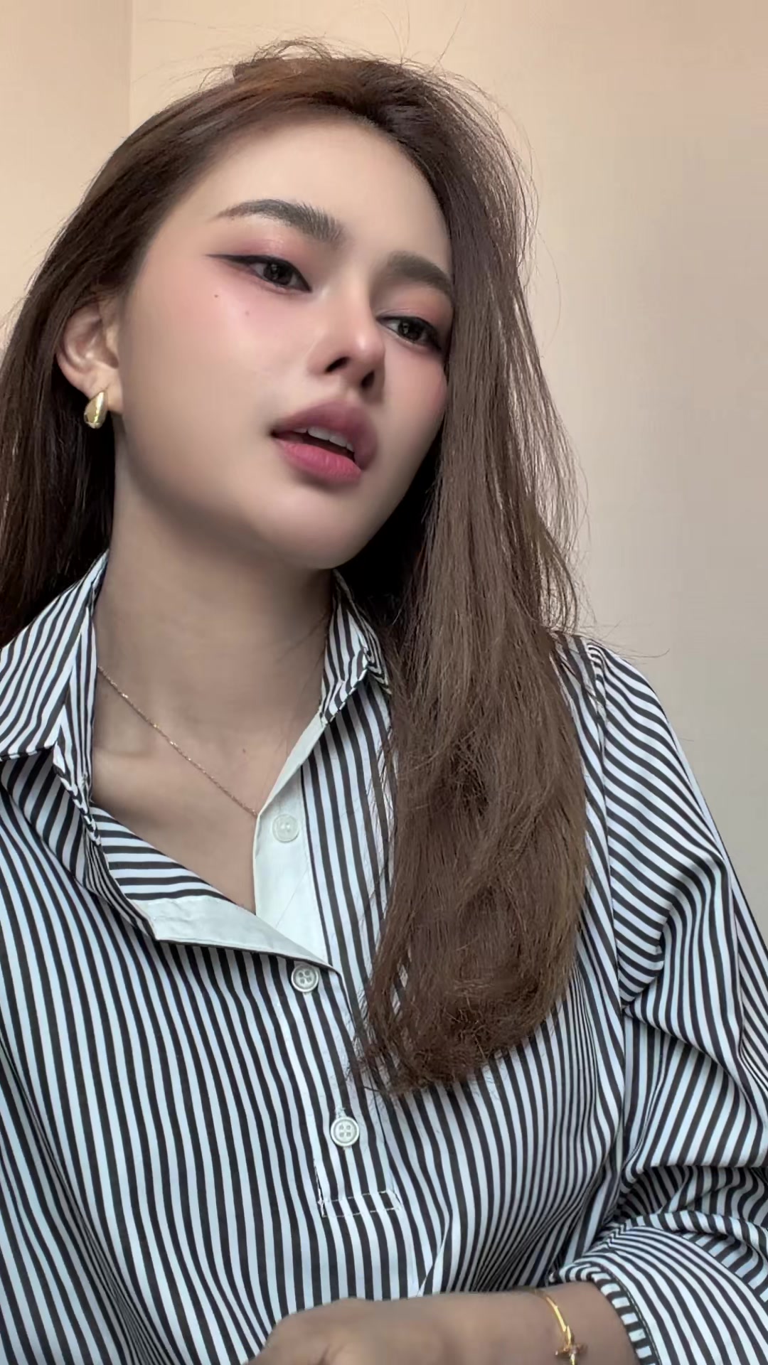 @น้ำแข็ง ทิพวรรณ (ช่องจริง)