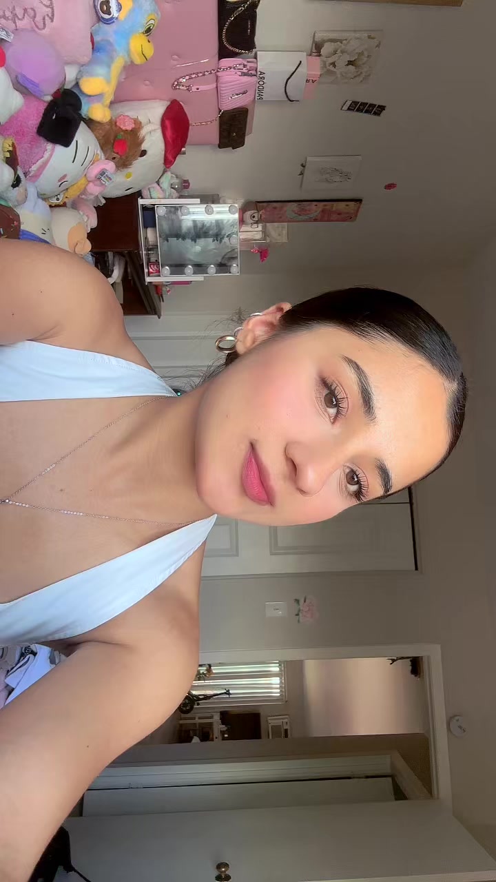 @Britt ᥫ᭡