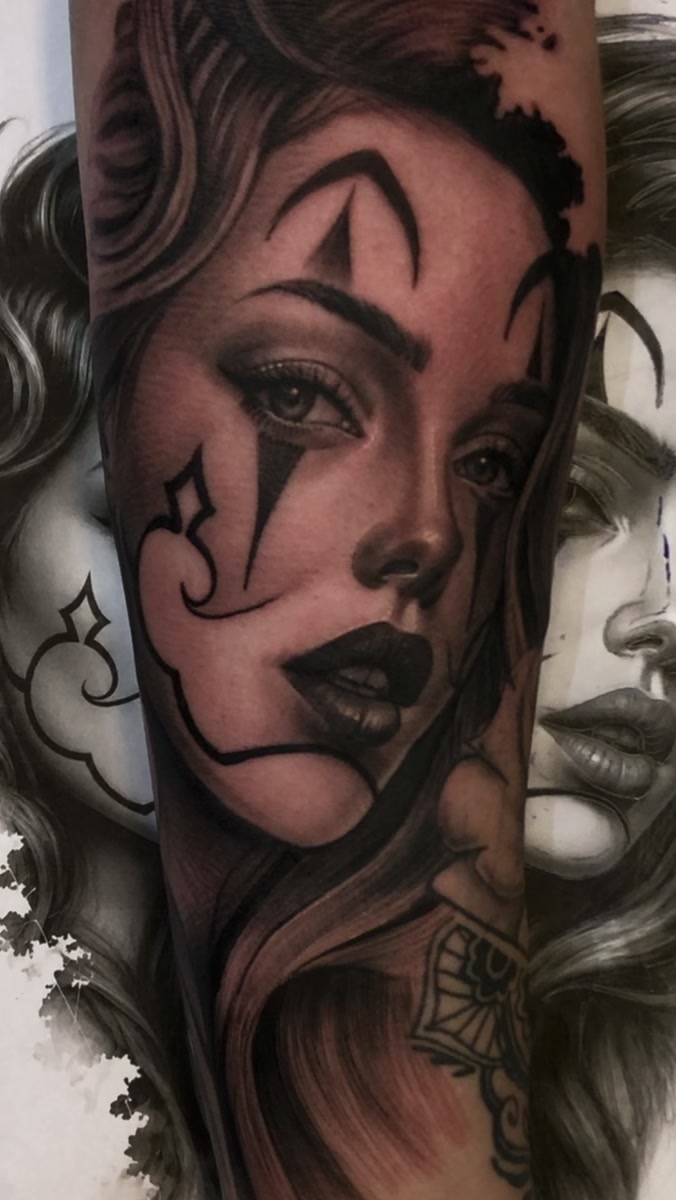 @David Taute black and grey