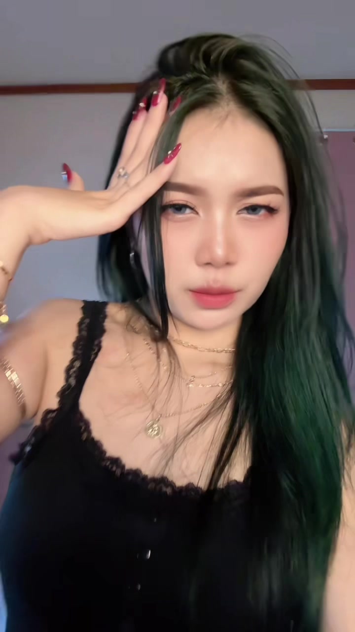 @๐๐ฅ๐๐
ฒ๐ฒ๐