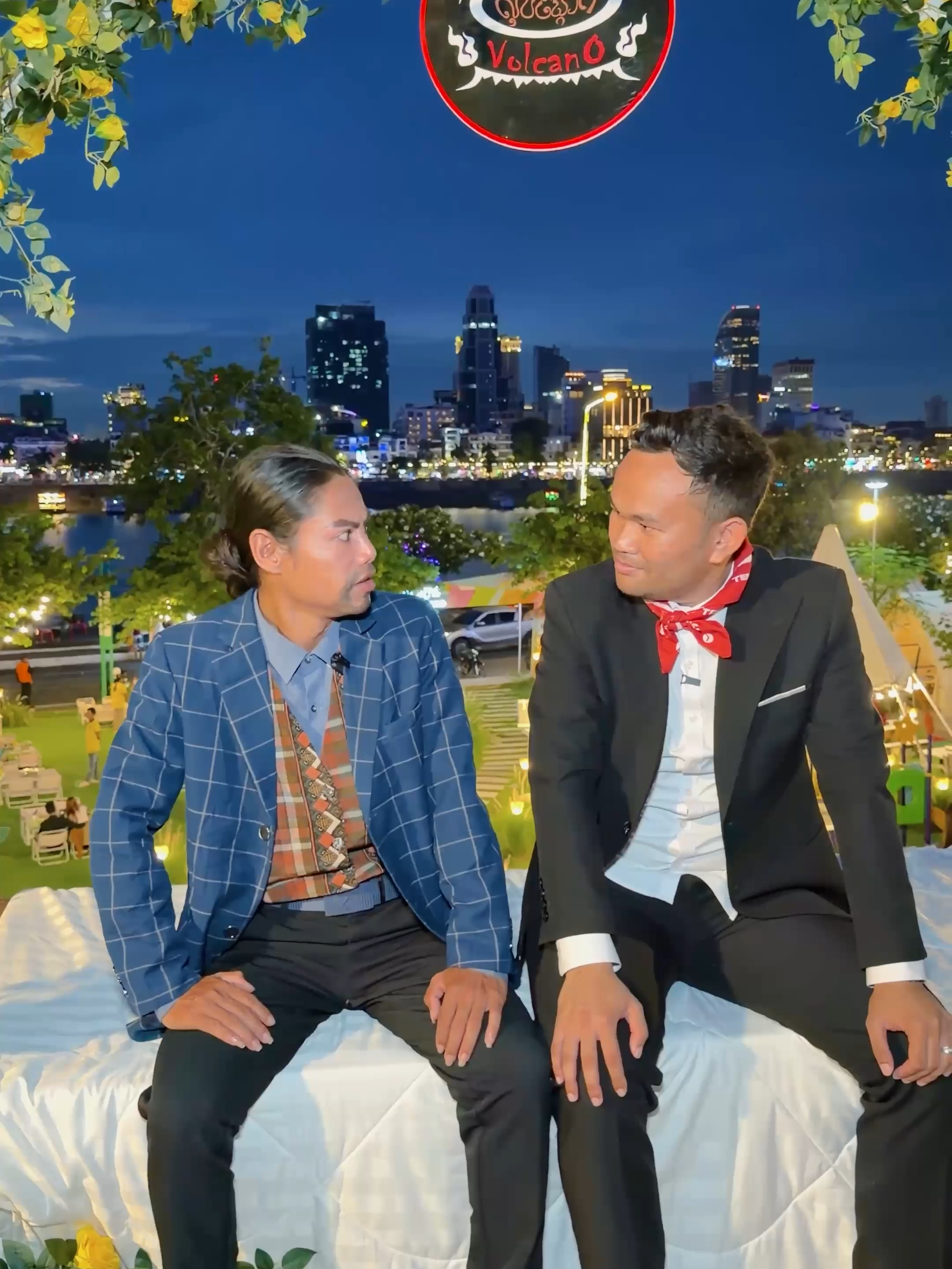 @PhanRong - ផាន់រុង