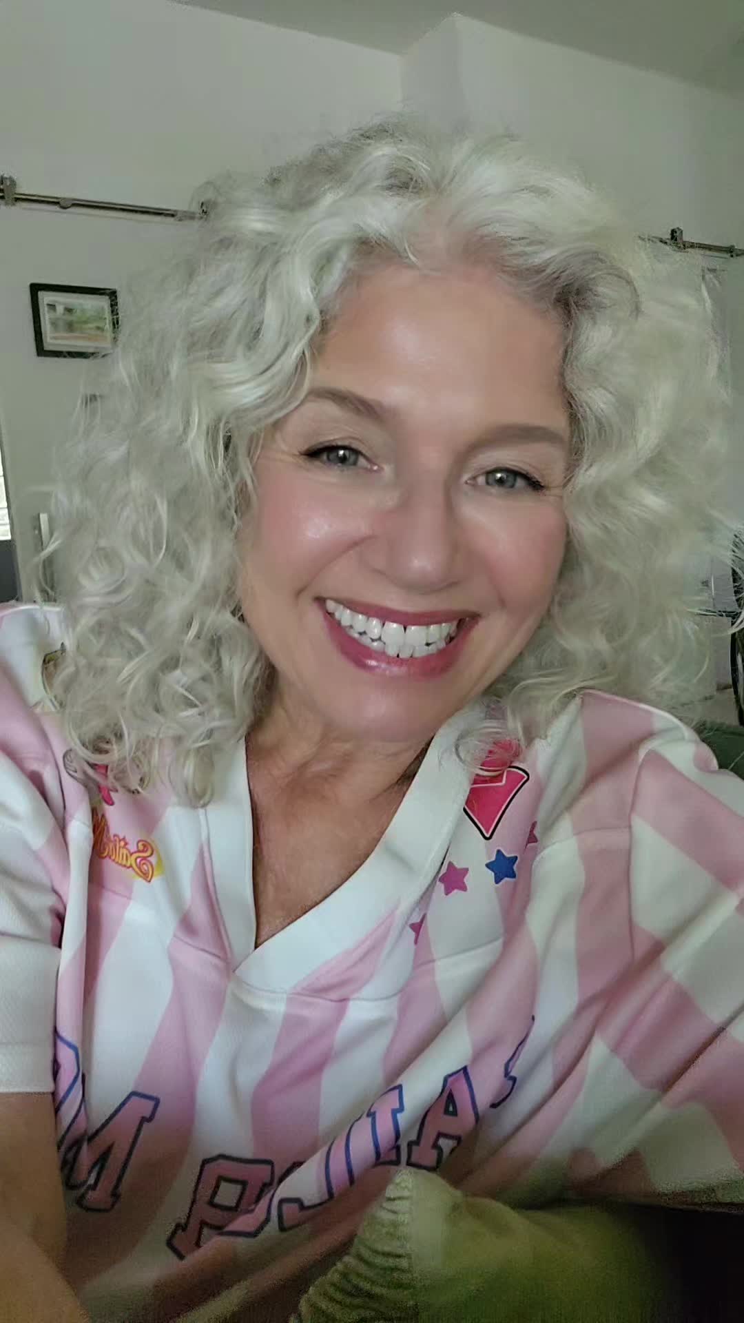 @SmilingLisaModel