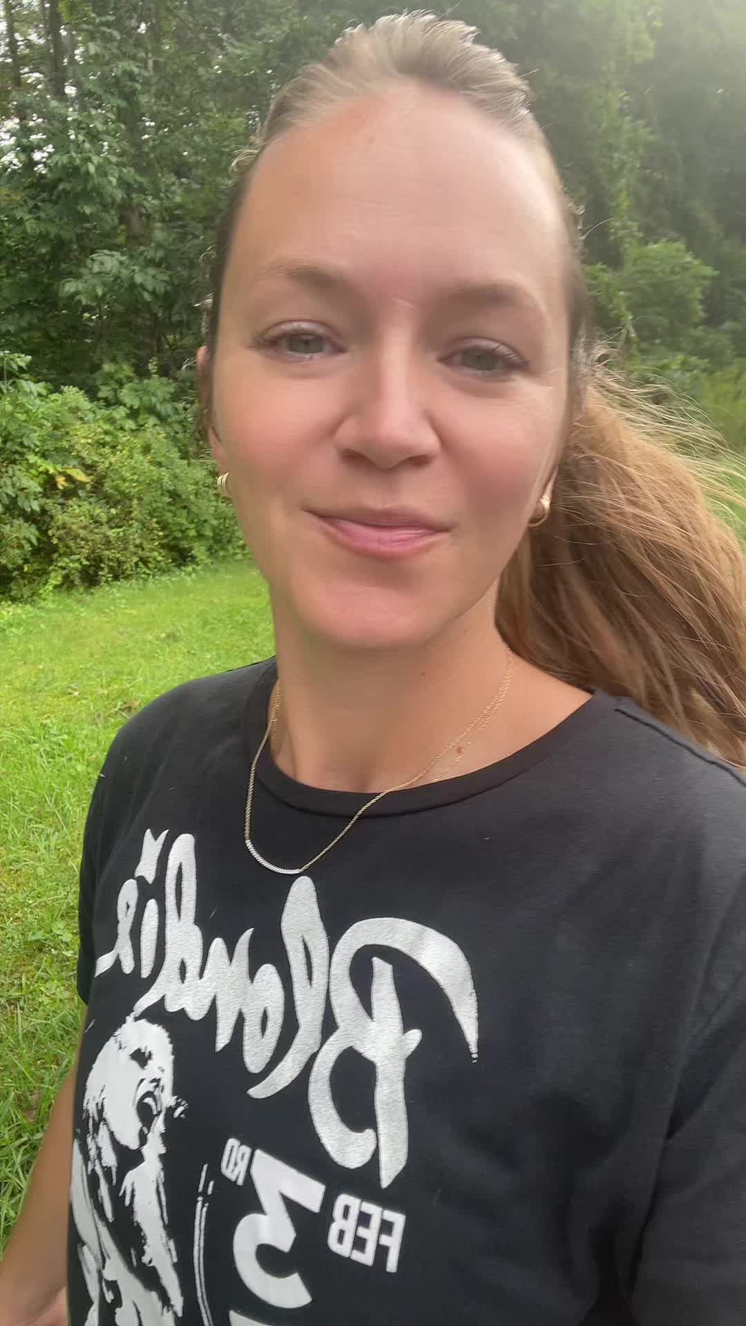 @BarefootBandit
