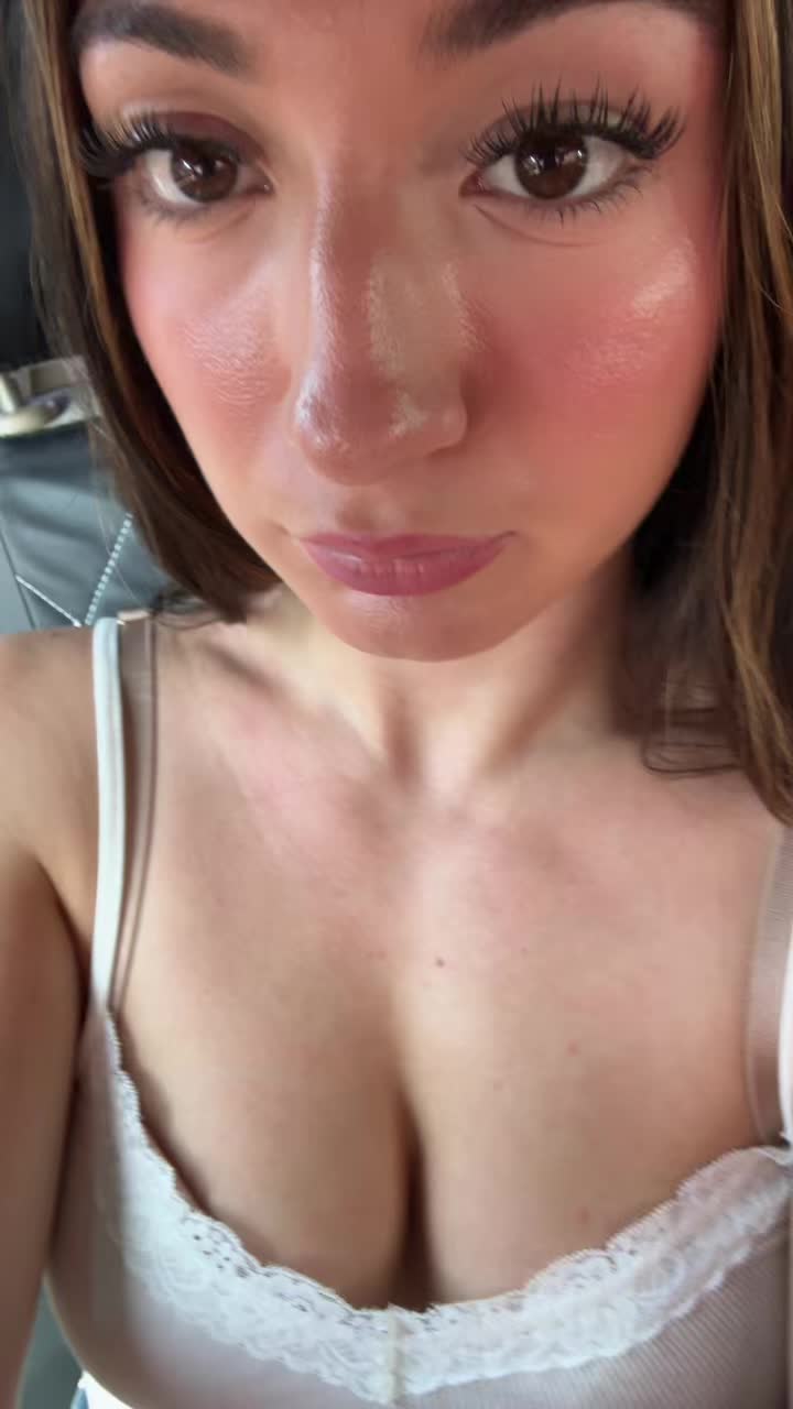 @Bella