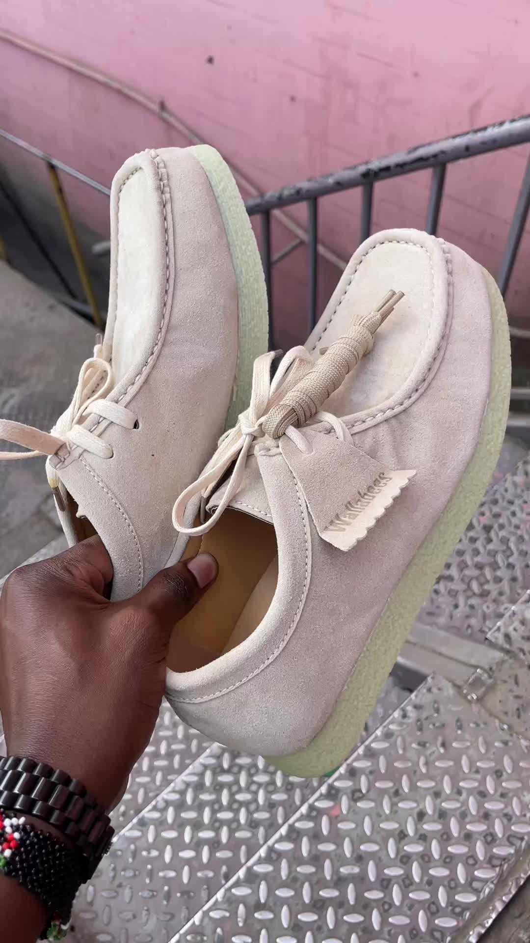 @URBAN SHOES
