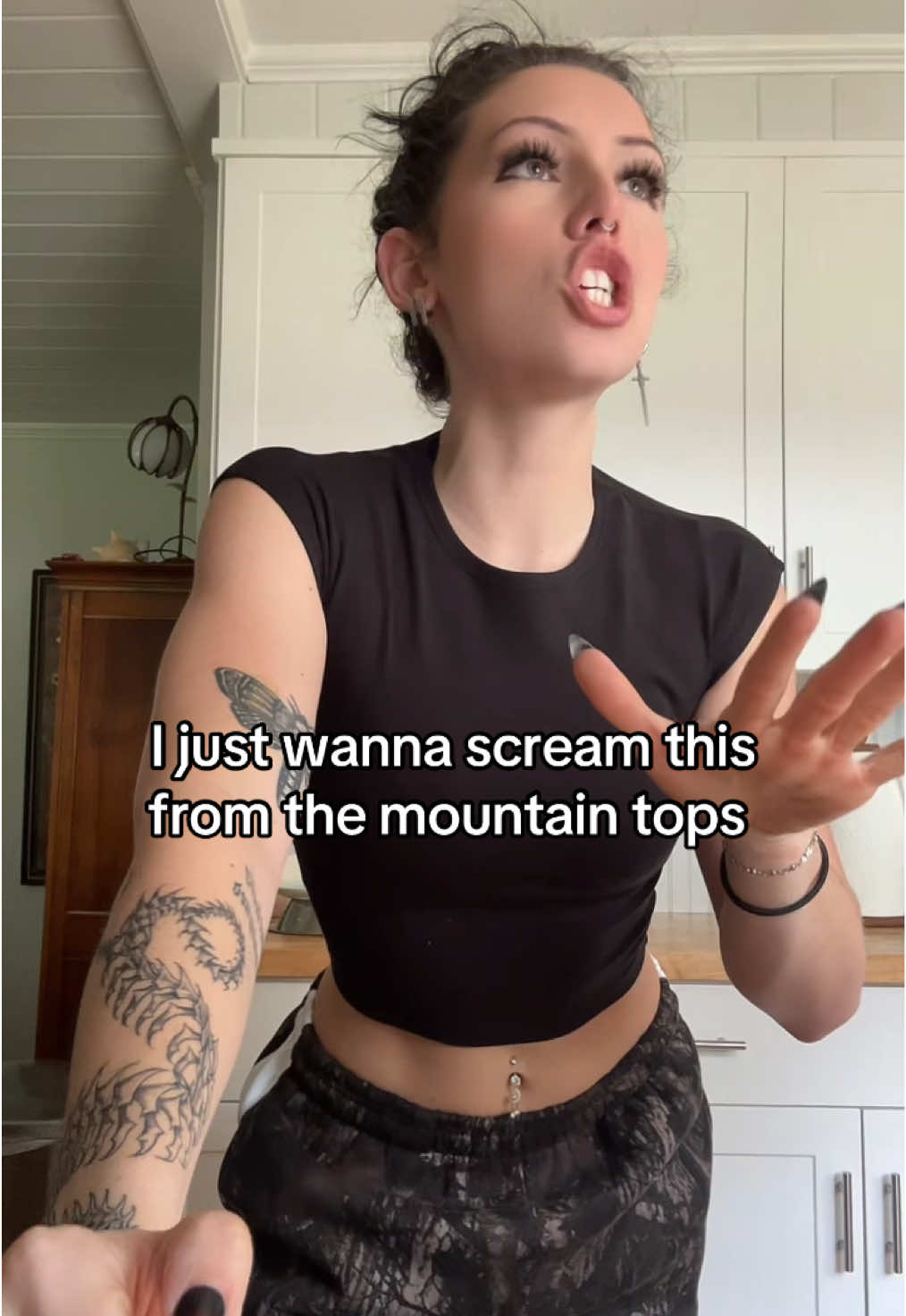 @𝔐𝔞𝔯𝔦𝔩𝔶𝔫𝔫🕸️🥀