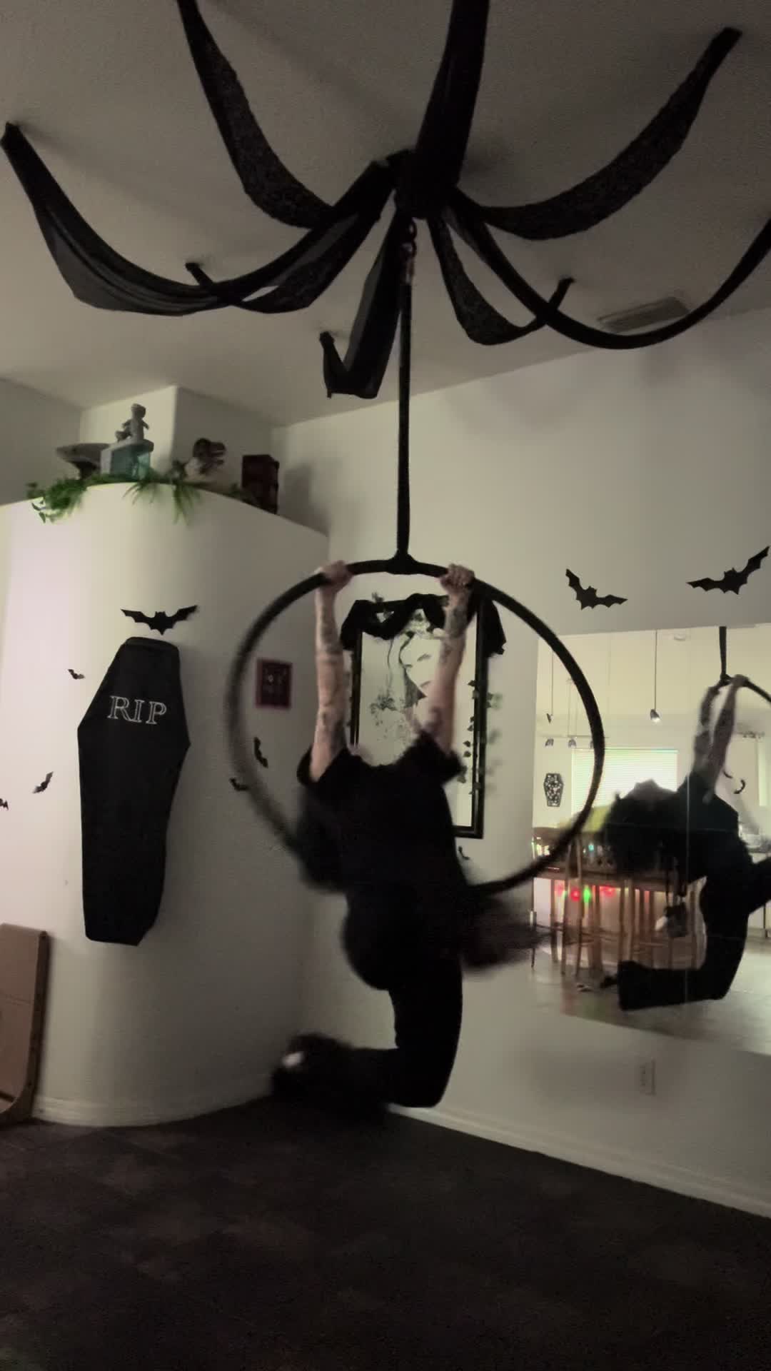 @Kobra🌛🦇